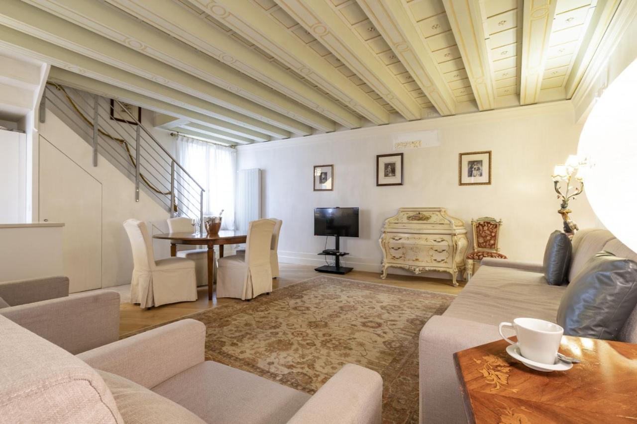 Gondola Luxury - Campo Santi Filippo E Giacomo By Wonderful Italy Appartement