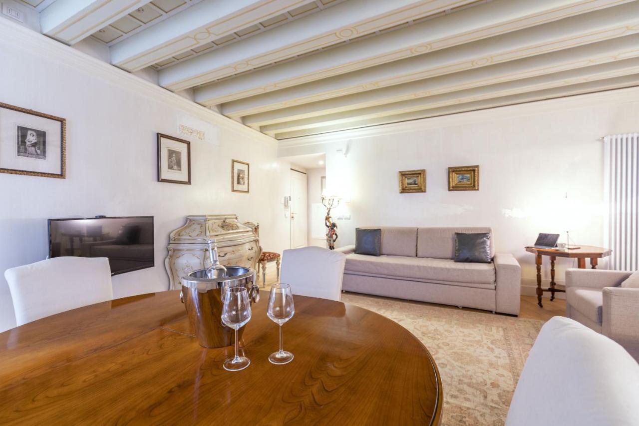 Appartement Gondola Luxury - Campo Santi Filippo E Giacomo By Wonderful Italy *