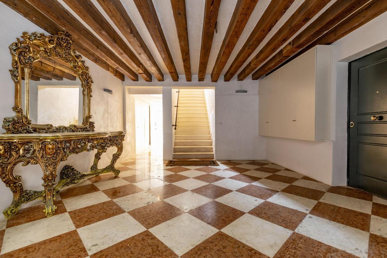 Gondola Luxury - Campo Santi Filippo E Giacomo By Wonderful Italy Appartement