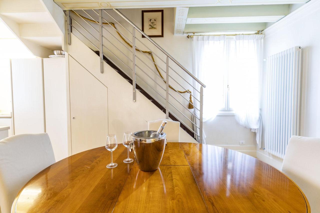 Gondola Luxury - Campo Santi Filippo E Giacomo By Wonderful Italy Appartement Venetië